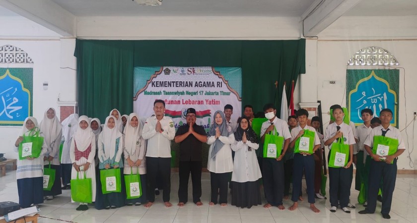 Santunan Lebaran Yatim 'Berbagi Cinta Berlimpah Berkah 1446 H