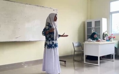 Putri Athifa Butzhyana Khairul Raih Juara 1 Lomba Pidato LKBBI 2026
