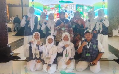 MTsN 17 Jakarta Hadiri Kegiatan Tobat Ekologis Kementerian Lingkungan Hidup RI di TMII