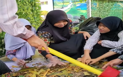 Aksi Peduli Lingkungan Siswa MTsN 17 Jakarta